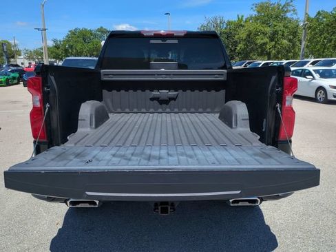 Used 2024 Chevrolet Silverado 1500 LT Trail Boss w/ LT Trail Boss Premium Package AWD/4WD image 14