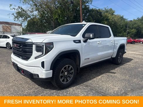 Used 2024 GMC Sierra 1500 AT4 w/ AT4 Preferred Package AWD/4WD image 5