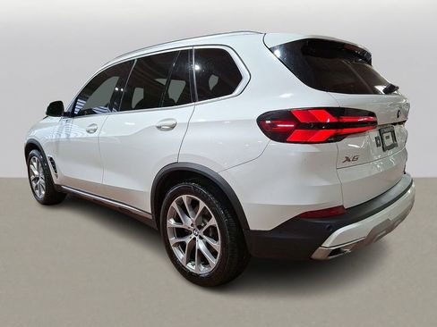 Certified 2024 BMW X5 xDrive40i w/ Parking Assistance Package AWD/4WD image 5