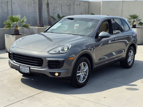 Used 2018 Porsche Cayenne image 2