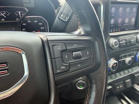 Used 2021 GMC Sierra 1500 AT4 w/ AT4 Preferred Package AWD/4WD image 17