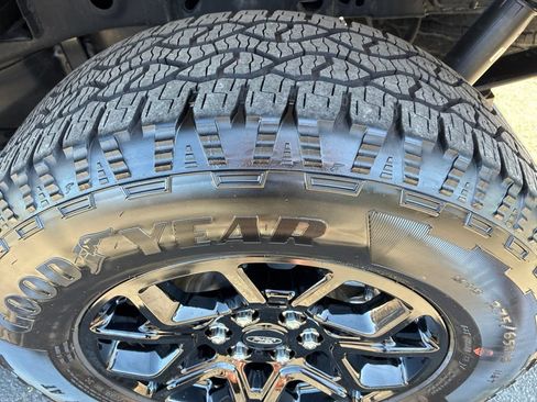 Used 2025 Ford F150 STX AWD/4WD image 11