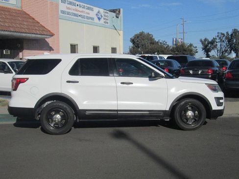 Used 2017 Ford Explorer 4WD Police Interceptor image 11