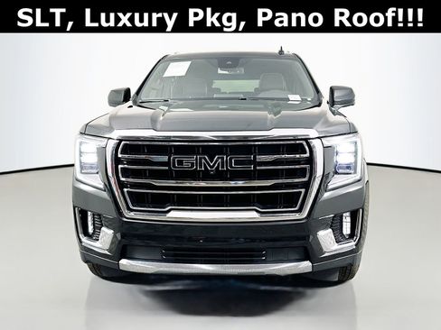 Used 2023 GMC Yukon XL SLT image 2