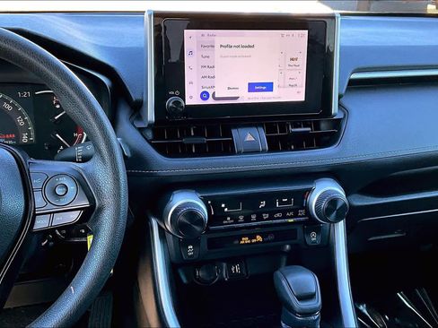 Used 2023 Toyota RAV4 LE image 6