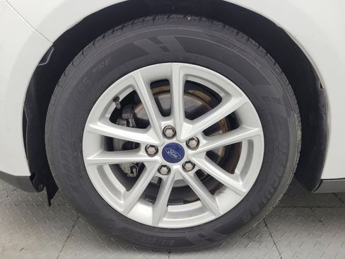 Used 2016 Ford Focus SE FWD image 31