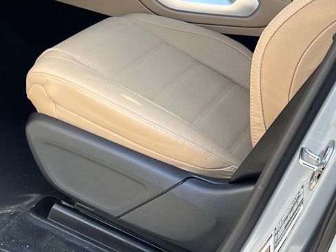 New 2026 Mercedes-Benz GLE 450 4MATIC image 12