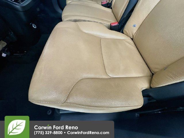 Used 2018 Volvo XC90 T6 Momentum w/ Momentum Plus Package AWD/4WD image 26