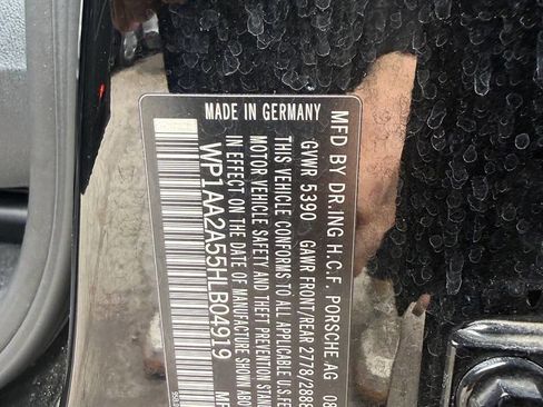 Used 2017 Porsche Macan image 18