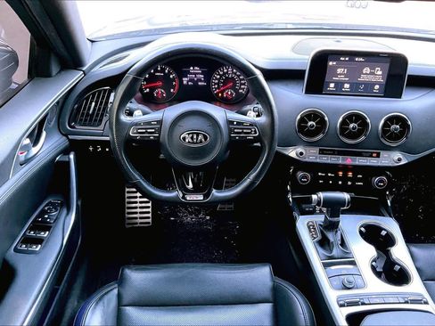 Used 2020 Kia Stinger GT image 6