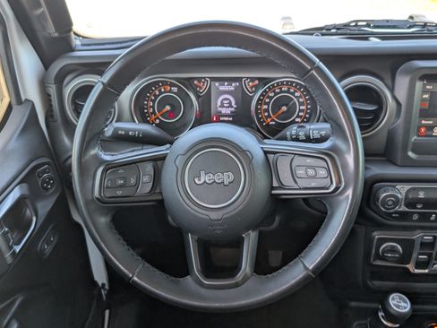 Used 2022 Jeep Wrangler Unlimited Sport AWD/4WD image 16