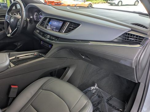 Used 2023 Buick Enclave Essence w/ Experience Buick Package FWD image 21