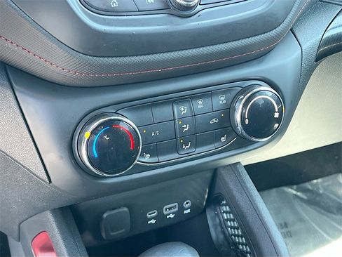 Used 2023 Chevrolet TrailBlazer RS image 15