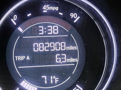 Used 2019 Honda HR-V LX image 11