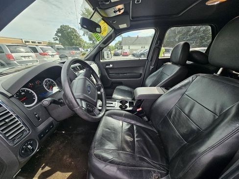 Used 2012 Ford Escape XLT w/ Canadian Comfort Pkg FWD image 19