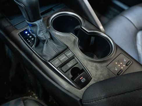 Used 2024 Toyota Camry XSE image 26