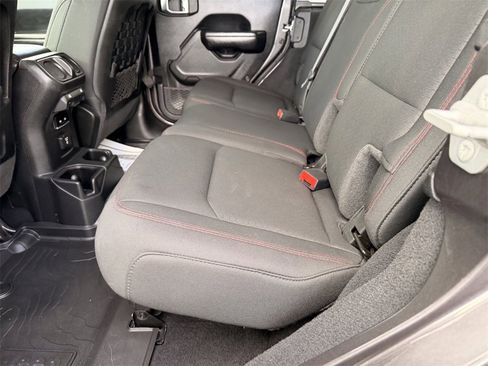 Used 2021 Jeep Wrangler Unlimited Rubicon image 15