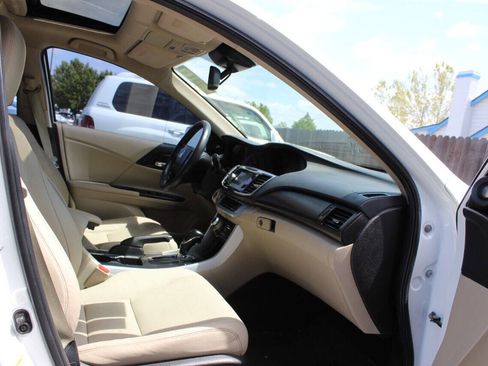 Used 2015 Honda Accord EX-L image 21