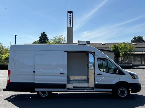 Used 2023 Ford Transit 250 148 High Roof Extended RWD image 24