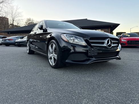 Used 2018 Mercedes-Benz C 300 Sedan image 9