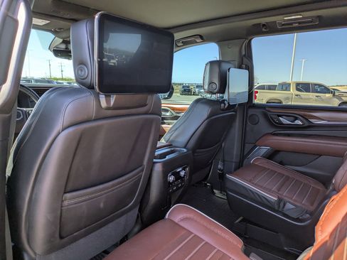 Used 2024 GMC Yukon Denali Ultimate image 14