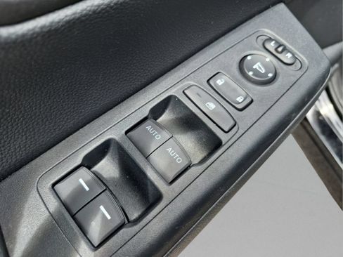 Certified 2025 Honda CR-V Sport image 16