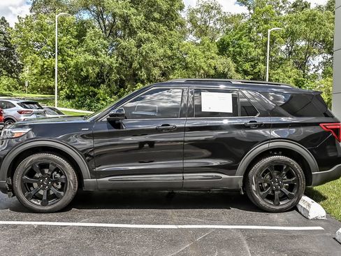 Certified 2024 Ford Explorer ST-Line w/ Class IV Trailer Tow Package AWD/4WD image 6