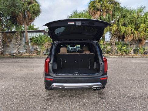 Used 2021 Kia Telluride SX w/ SX Prestige Package AWD/4WD image 11