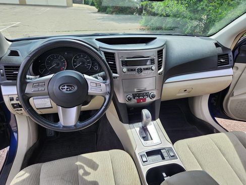 Used 2011 Subaru Legacy 2.5i Premium w/ All-Weather Pkg AWD/4WD image 18