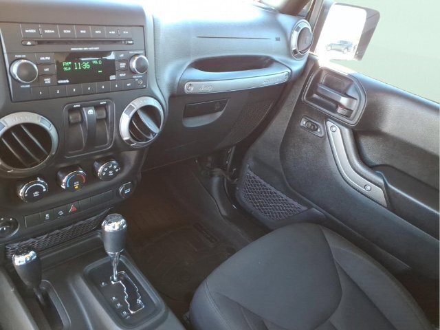 Used 2016 Jeep Wrangler Sport w/ Quick Order Package 24S AWD/4WD image 15