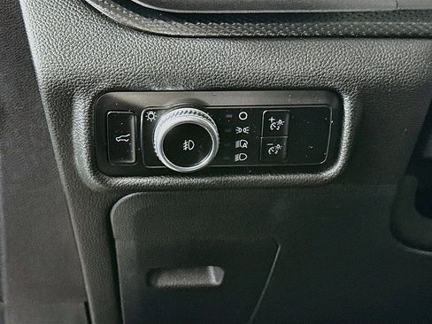 Used 2023 Ford Explorer ST-Line AWD/4WD image 10