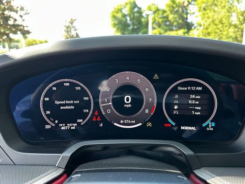 Certified 2025 Porsche 911 Carrera T RWD image 11