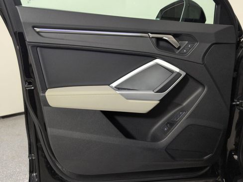 Used 2024 Audi Q3 2.0T Premium Plus image 20