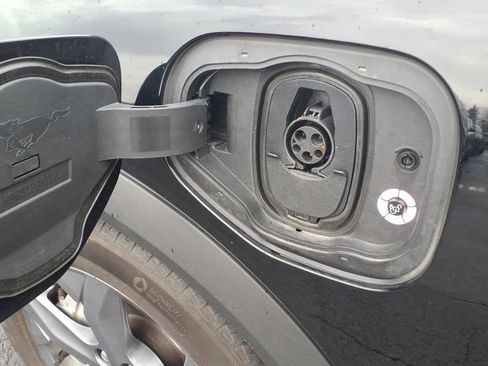 Used 2023 Ford Mustang Mach-E Select image 20