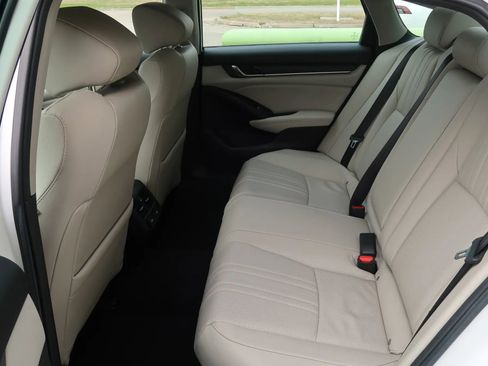 Used 2021 Honda Accord EX-L image 18