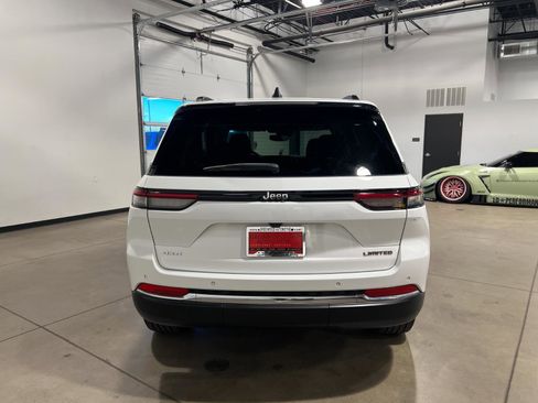 Used 2023 Jeep Grand Cherokee Limited w/ Trailer Tow Prep Group (B) image 4