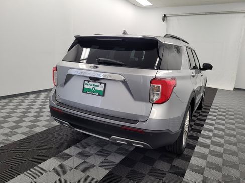 Used 2021 Ford Explorer XLT w/ Equipment Group 202A RWD image 7