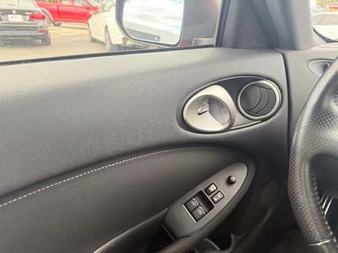 Used 2019 Nissan 370Z w/ Sport Package image 27