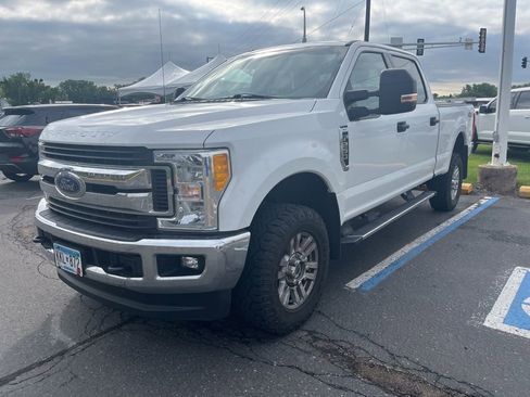 Used 2017 Ford F250 XLT w/ XLT Value Package AWD/4WD image 1