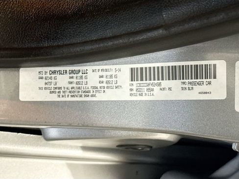 Used 2015 Chrysler 200 C w/ Navigation & Sound Group I image 33