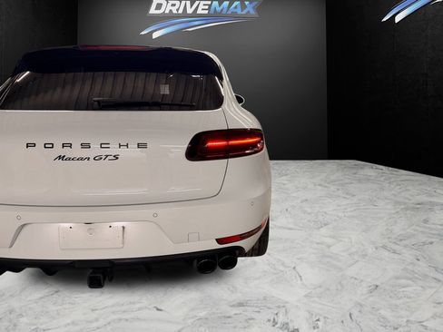 Used 2018 Porsche Macan GTS AWD/4WD image 9