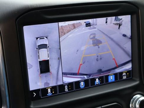 Used 2023 GMC Sierra 2500 AT4 w/ AT4 Premium Plus Package AWD/4WD image 8