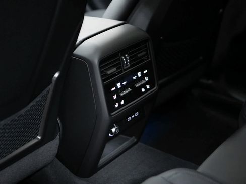 New 2026 Porsche Cayenne Coupe image 30