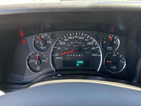 New 2025 Chevrolet Express 2500 w/ Enhanced Convenience Package image 24