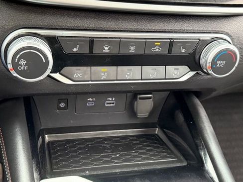 Used 2023 Nissan Altima 2.5 SR w/ SR Premium Package image 23