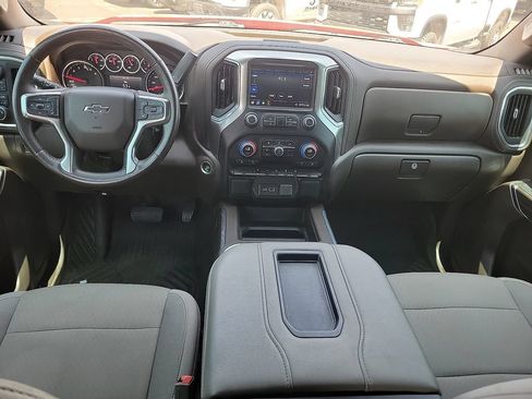 Used 2022 Chevrolet Silverado 1500 RST w/ Z71 Off-Road Package AWD/4WD image 9