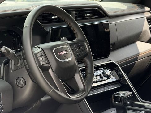 Certified 2025 GMC Sierra 1500 AT4 image 13