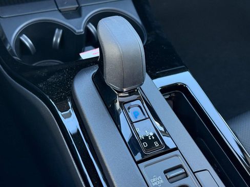 New 2026 Toyota Prius XLE image 17