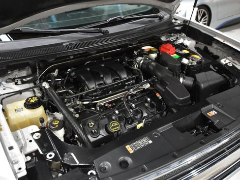 Used 2018 Ford Flex SE FWD image 39