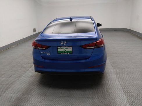 Used 2017 Hyundai Elantra SE image 7